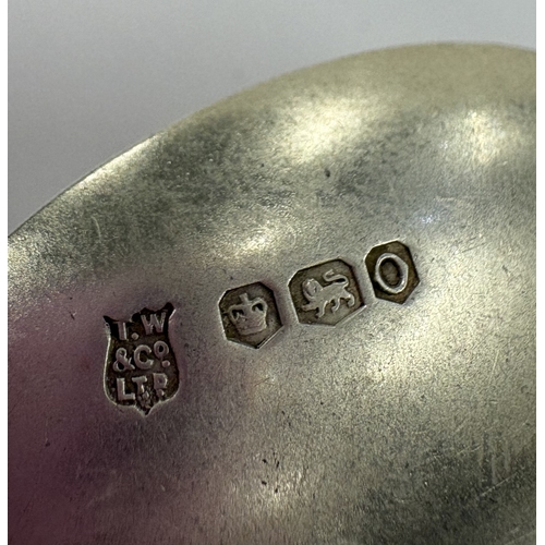 227 - A silver caddy spoon. Sheffield 1931. Approx. 17 grams. Est. £30 - £40.