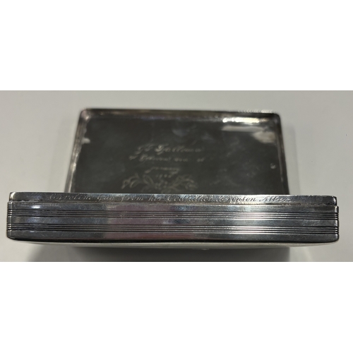 238 - A large Dutch silver snuff box. Approx. 168 grams. Est. £400 - £600.