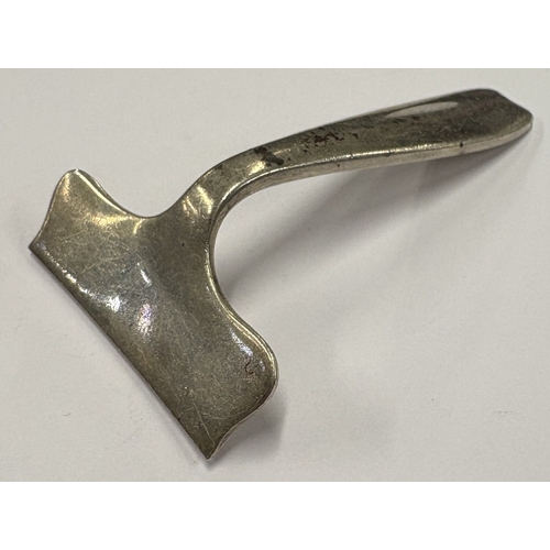 427 - A silver pusher. By Tiffany & Co. Approx. 24 grams. Est. £100 - £150.