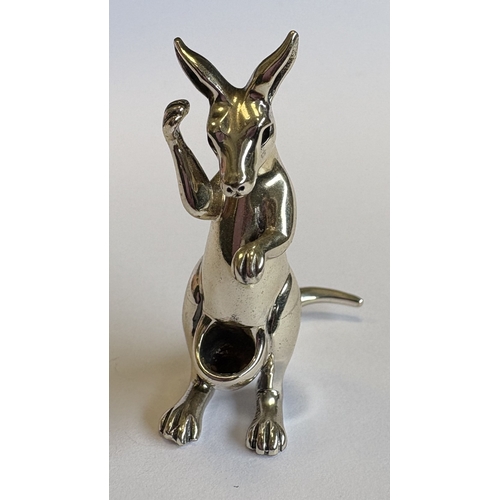 438 - A small plain English silver figure of a kangaroo, marked 925 to tail. Approx. 17 grams. Est. £20 - ... 