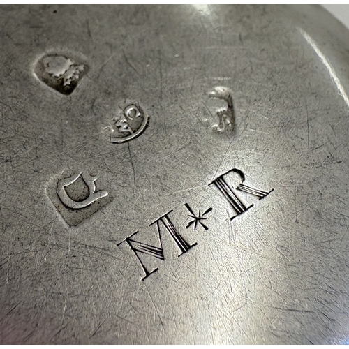 542 - A George II silver tumbler cup with crested decoration and gilt interior. London 1759. By Thomas Whi... 