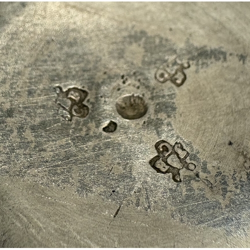 589 - An 18th Century French silver beaker, fully marked to base. Approx. 82 grams. Est. £300 - £400.