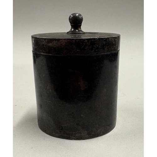 661 - An 18th Century silver box with lift-off cover, marked to base. Approx. 136 grams. Est. £400 - £600.