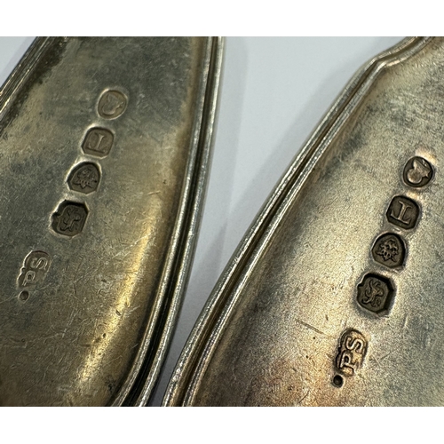 672 - PAUL STORR: A fine pair of 19th Century silver spoons. London 1814. Approx. 200 grams. Est. £500 - £... 