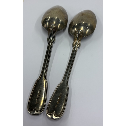 673 - PAUL STORR: A fine pair of 19th Century silver spoons. London 1814. Approx. 200 grams. Est. £500 - £... 
