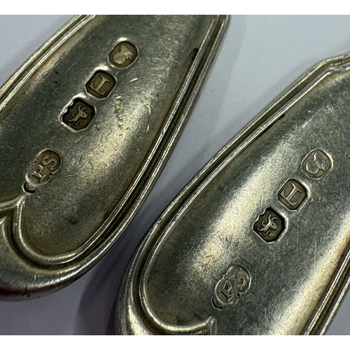 675 - PAUL STORR: A fine pair of 19th Century silver teaspoons. London 1814. Approx. 72 grams. Est. £200 -... 