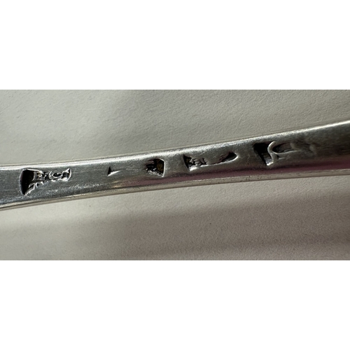 682 - A set of five silver spoons with crested decoration. London, circa 1759. By Ebenezer Coker & Thomas ... 