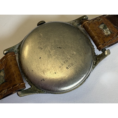 712 - A gent's stainless steel Tudor wristwatch on leather strap. Est. £40 - £60.