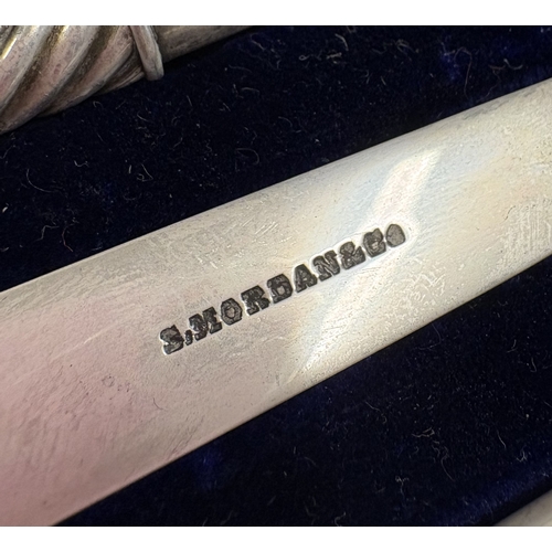 567 - A silver writing set, signed by maker. By Sampson Mordan & Co. Approx. 56 grams. Est. £150 - £200.