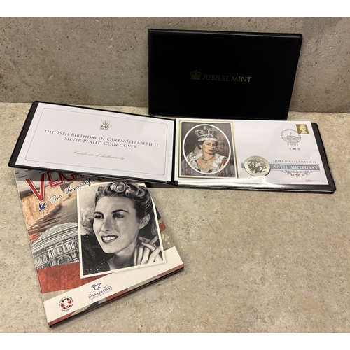 318 - A collection of Jubilee proof coins. Est. £20 - £30.