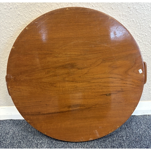 347 - A large circular hardwood script tray. Est. £10 - £20.