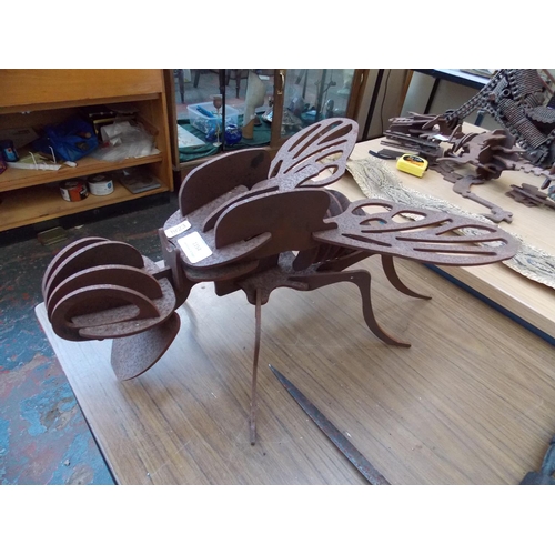 1154 - A LARGE MODEL OF A FLY MADE USING OLD PIECES OF CAST METAL