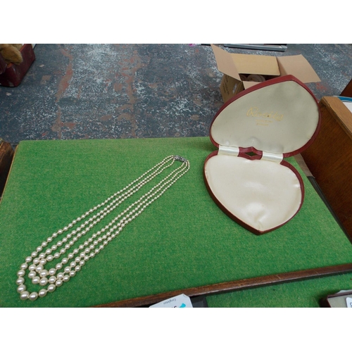 432 - THREE CASED SETS OF PEARLS