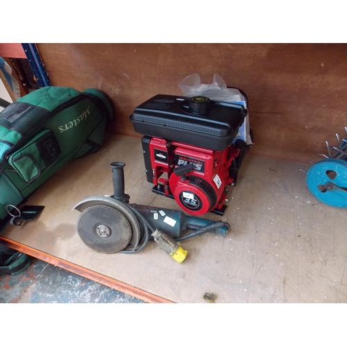 62 - A CLARK POWER MODEL CPD1501DW 1.5 KILOWATT PETROL MAINS AND 110V GENERATOR WITH BRIGGS AND STRATTON ... 