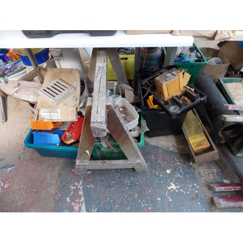 128 - A LARGE MIXED LOT TO INCLUDE WOODEN STEP LADDERS, WORK TRESTLE, NAILS, SCREWS ETC