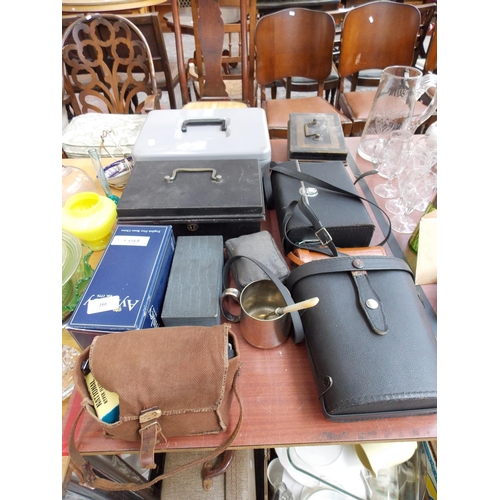 280 - A MIXED LOT TO INCLUDE CAMERAS, BINOCULARS, THREE CASH BOXES ETC