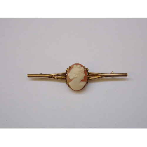 483 - A 9 CARAT GOLD LADIES CAMEO STICK PIN