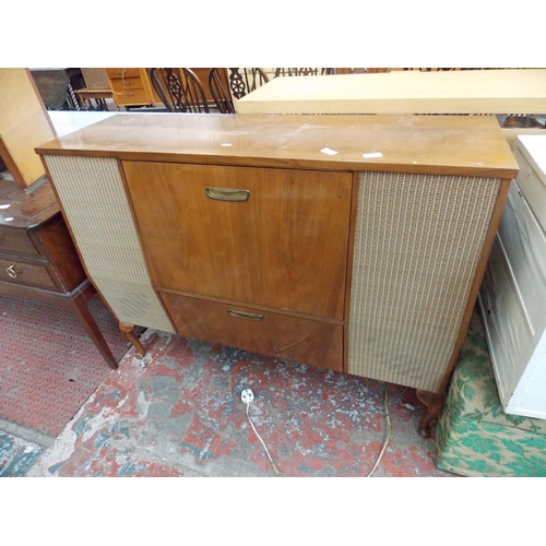 596 - A RETRO MAHOGANY RADIOGRAM