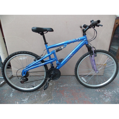 6 - A BLUE APOLLO ENDEAVOUR DUAL SUSPENSION GENTS MOUNTAIN BIKE WITH 18 SPEED SHIMANO GEAR SYSTEM