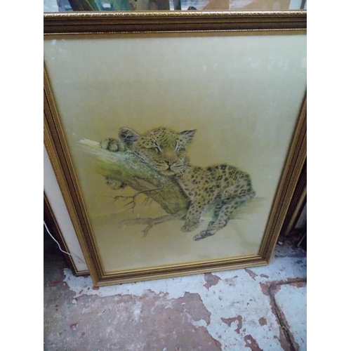 502 - SEVEN FRAMED PICTURES AND PRINTS TO INCLUDE AN UNUSUAL 1970'S ABSTRACT PAINTING OF A DOG, A COURT SC... 