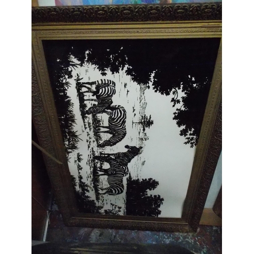 505 - A LARGE QUANTITY OF FRAMED PICTURES AND PRINTS