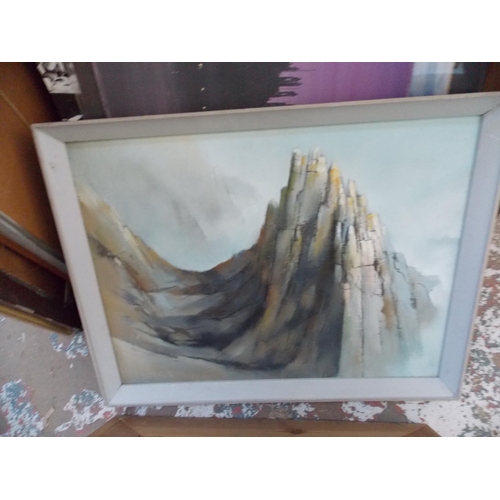 505 - A LARGE QUANTITY OF FRAMED PICTURES AND PRINTS