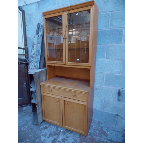 544 - A LIGHT MAHOGANY DISPLAY CABINET WITH TWO GLASS DOORS, ONE DRAWER AND TWO LOWER DOORS