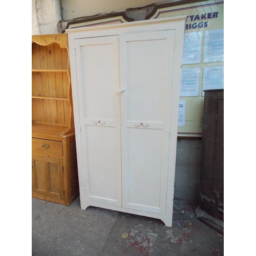 547 - A WHITE PAINTED DOUBLE WARDROBE