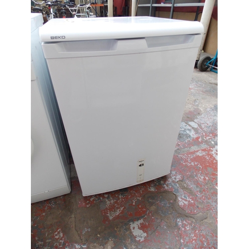 115 - A BEKO UNDER COUNTER FRIDGE W/O