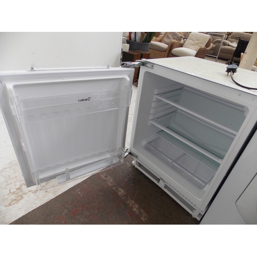 119A - A CATA INTEGRATED FRIDGE W/O