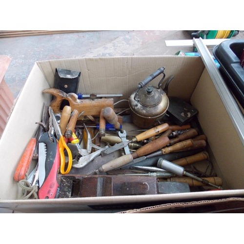 86 - THREE MIXED BOXES OF GOOD QUALITY VINTAGE AND MODERN TOOLS TO INCLUDE MARPLES, JENNINGS AND GRIFFIN ... 