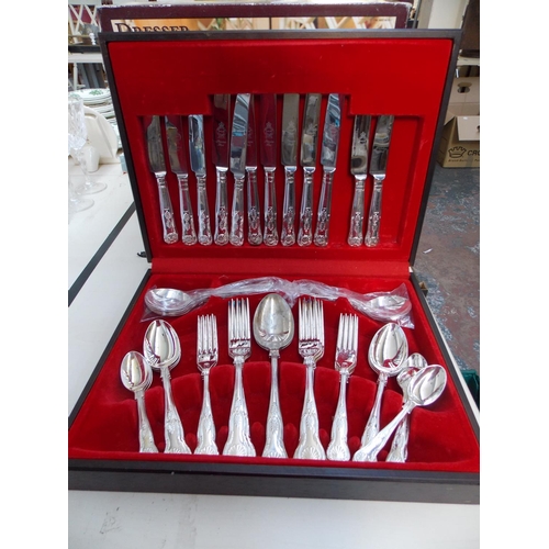 321 - A KINGS PATTERN CUTLERY SET