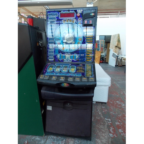 27 - A BLACK MAGIC CLUB PUB FRUIT MACHINE WITH £250 JACKPOT (KEYS IN OFFICE)