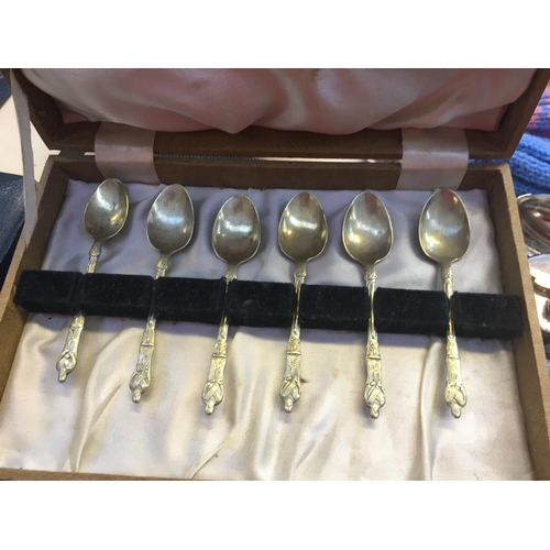 351 - EIGHTEEN MIXED ITEMS TO INCLUDE BOXED CUTLERY, SILVER PLATED WARE, BAROMETERS ETC