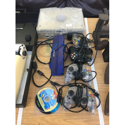 376 - AN XBOX ORIGINAL CONSOLE WITH FOUR CONTROLLERS, GAMES, LEADS ETC