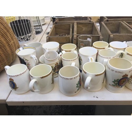 408 - TWENTY NINE PIECES OF COLLECTABLE COMMEMORATIVE WARE