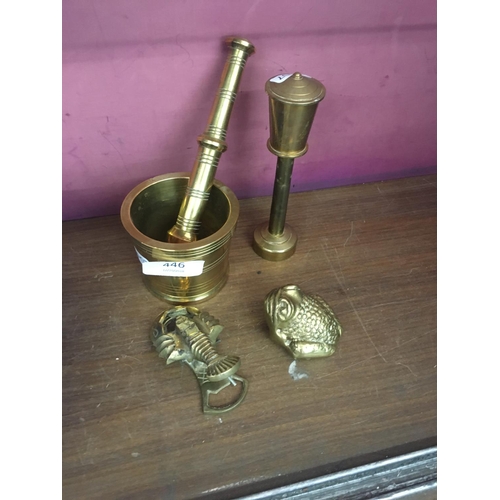 446 - FOUR ITEMS OF BRASSWARE