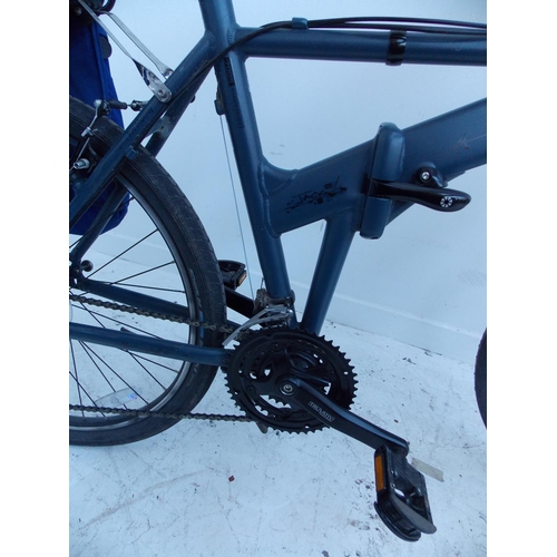 8 - A BLUE DAHON FOLDING TOURING BIKE WITH QUICK RELEASE WHEELS, REAR PANNIERS AND TWENTY FOUR SPEED SRA... 