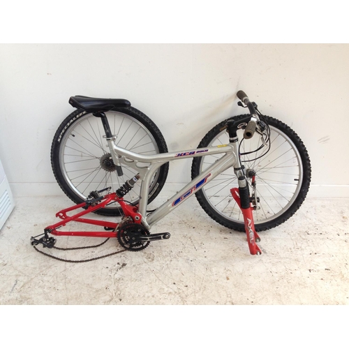 Gt xcr 2000 mountain bike hotsell