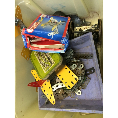 346 - THREE BOXES CONTAINING VINTAGE MECCANO AND A VINTAGE MAMOD STEAM TANK