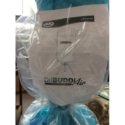 33 - A DRI BUDDI AIR ELECTRONIC CLOTHES DRYER (W/O)