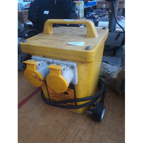 102 - TWO ITEMS TO INCLUDE A 3.3 KVA TWIN SOCKET 110 VOLT TRANSFORMER AND A KANGO TYPE 990 110 VOLT ROCK B... 