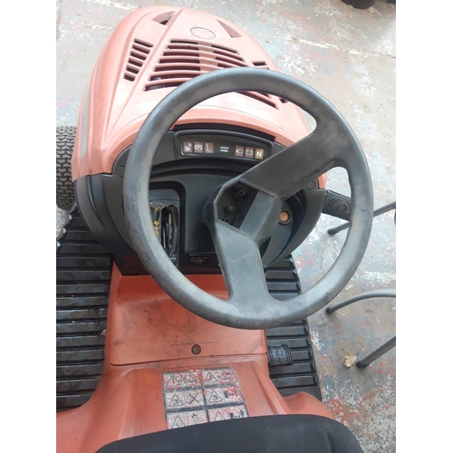 21 - A RED MOUNTFIELD HYDRO RIDE ON TRACTOR LAWN MOWER WITH NEW BATTERY AND GRASS COLLECTOR (W/O - KEYS I... 