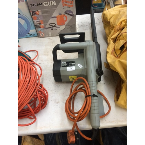 139 - A GREY TITAN ELECTRIC CHAINSAW WITH 16