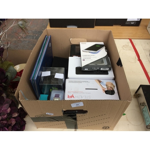 405 - A BOX CONTAINING MIXED ITEMS TO INCLUDE TIMEX WRISTWATCH, LED CUBE SPEAKER, CITROEN LADIES WATCH, JO... 