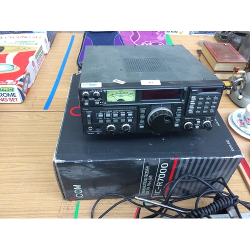 413 - AN ICOM COMMUNICATIONS RECEIVER WITH BOX (MODEL IC-R7000)