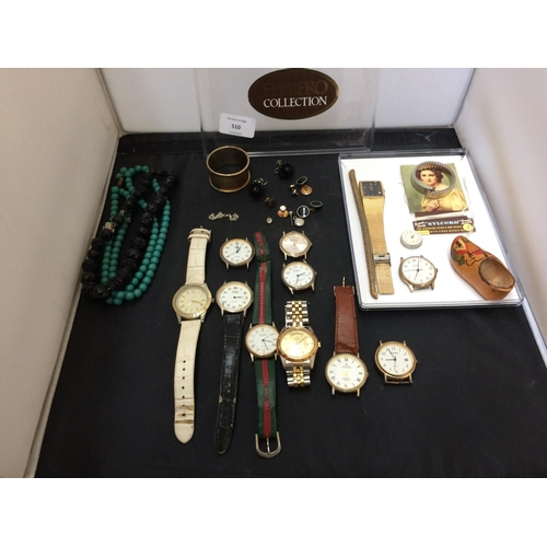 510 - A SELECTION OF COLLECTIBLE ITEMS TO INCLUDE COSTUME JEWELLERY, NAPKIN RINGS, WATCHES ETC