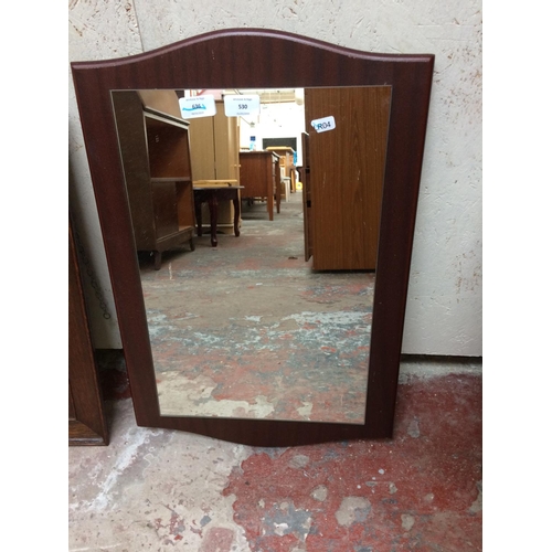 530 - A MAHOGANY FRAMED MIRROR