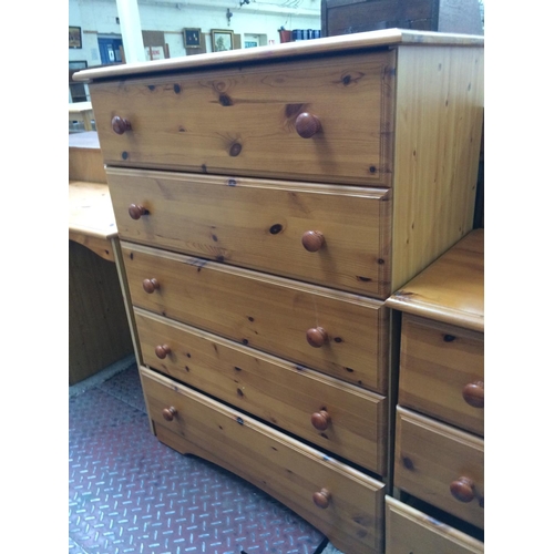 630 - A LARGE PINE CHEST OF FIVE DRAWERS (MATCHING LOTS 552, 553, 628 & 629)