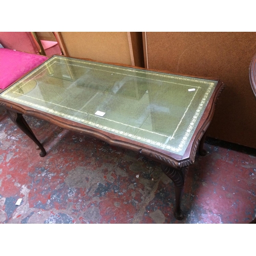 637 - A QUEEN ANNE STYLE MAHOGANY GREEN LEATHER TOP COFFEE TABLE